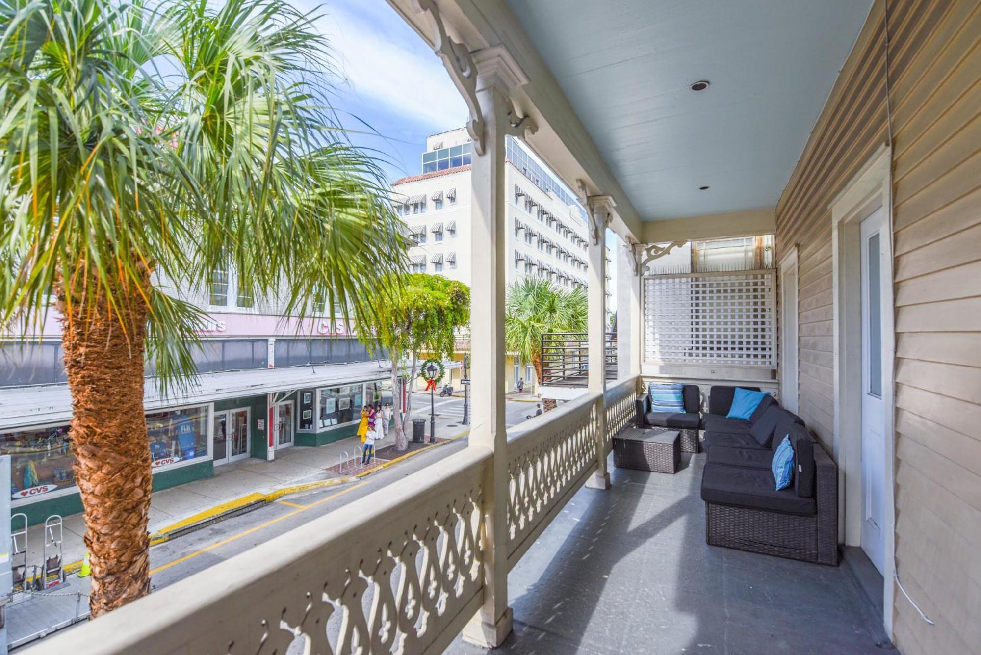 Duval Dream Loft On Duval Apartment Key West Exterior photo